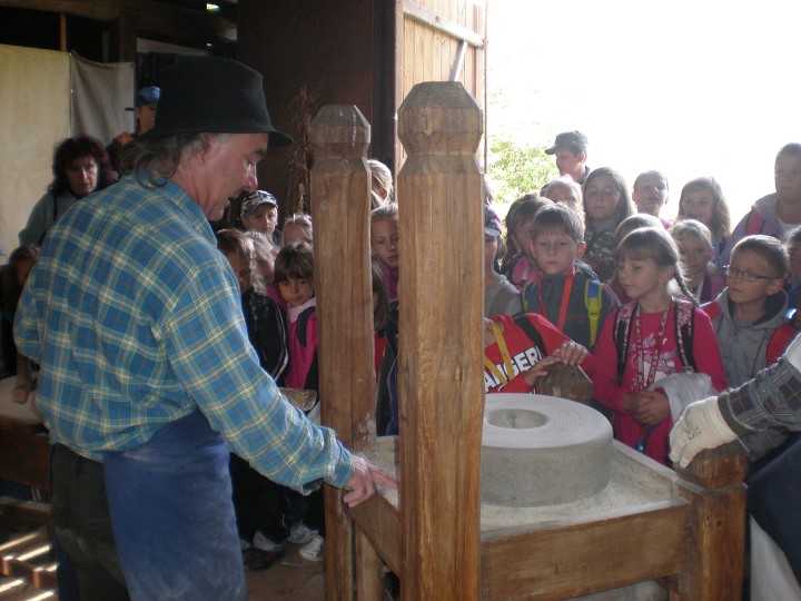 img00015.jpg