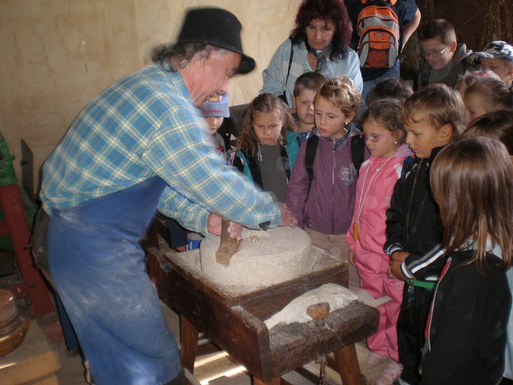 img00016.jpg