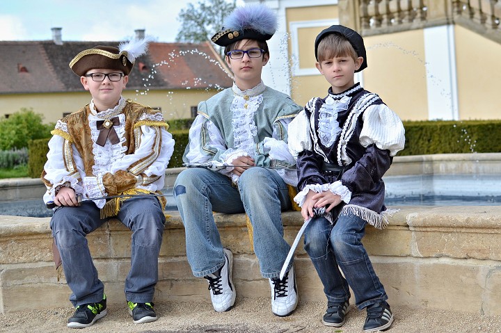 img00077.jpg