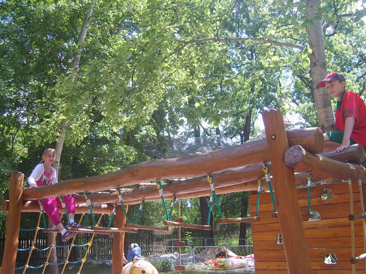img00018.jpg
