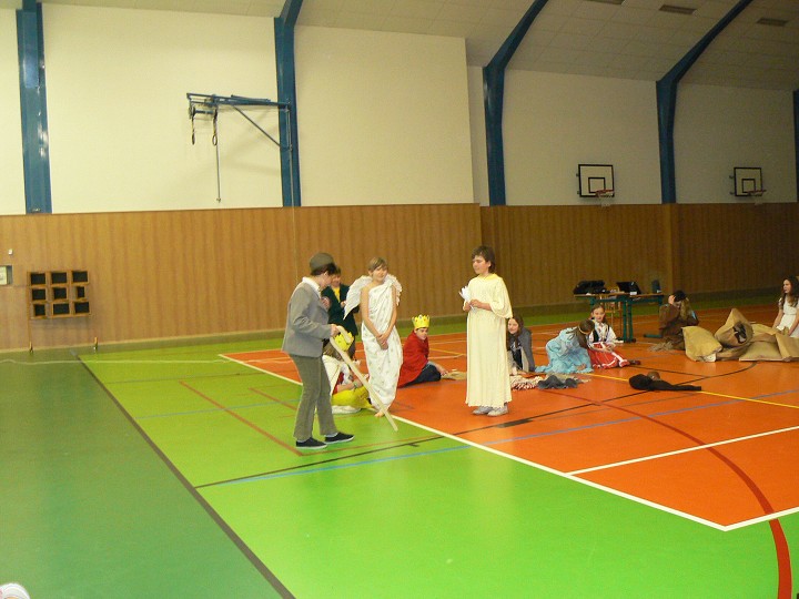 img00100.jpg