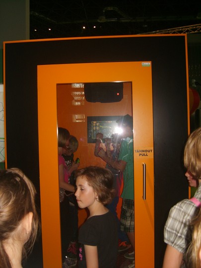 img00106.jpg