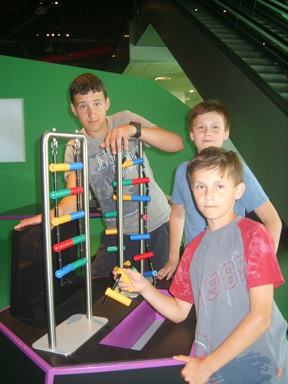 img00126.jpg