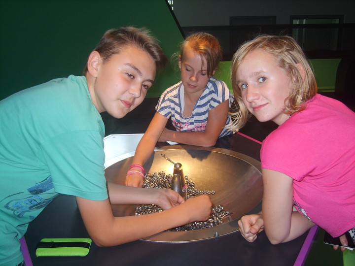 img00127.jpg