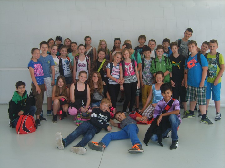 img00128.jpg