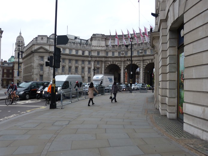 img00104.jpg