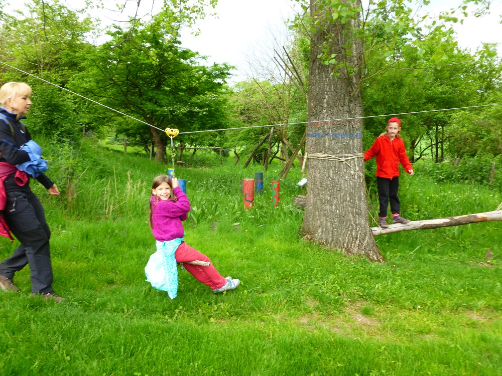 img00077.jpg