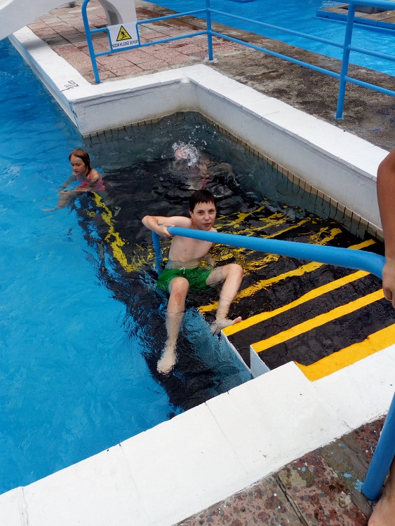 img00068.jpg