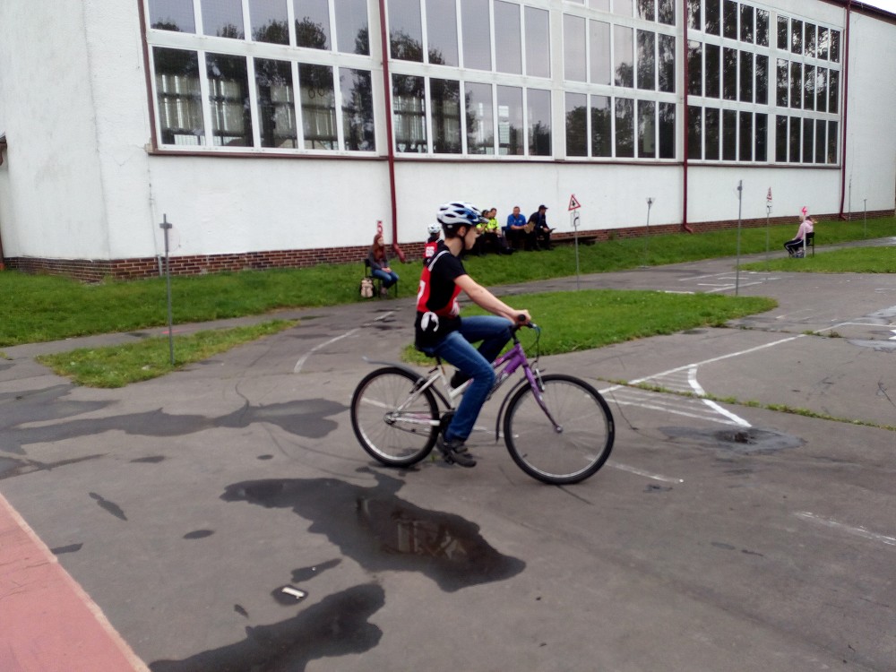 img00004.jpg