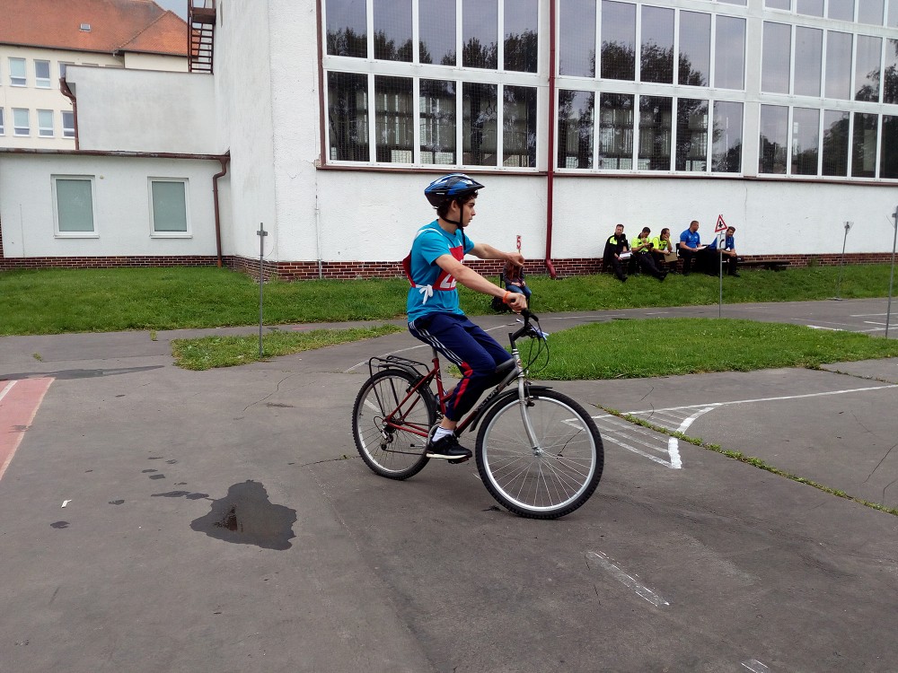 img00025.jpg