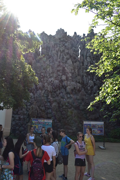 img00049.jpg