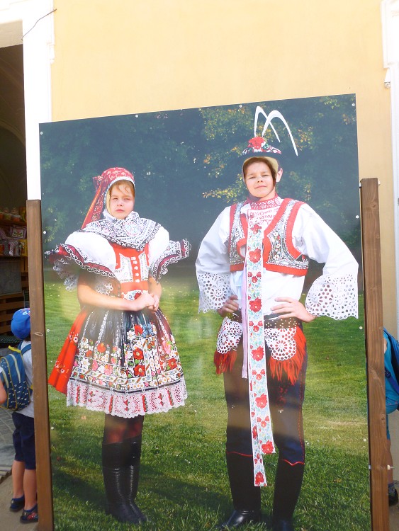 img00077.jpg