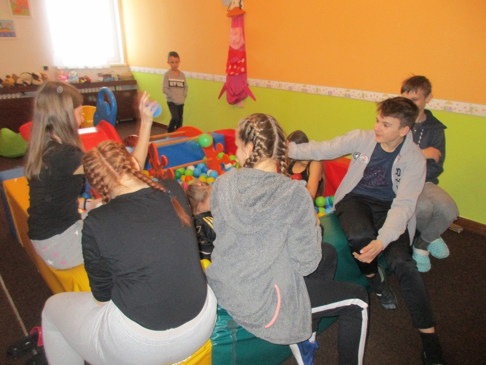 img00125.jpg