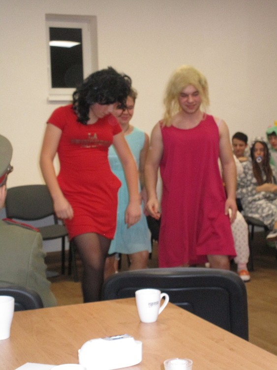 img00214.jpg