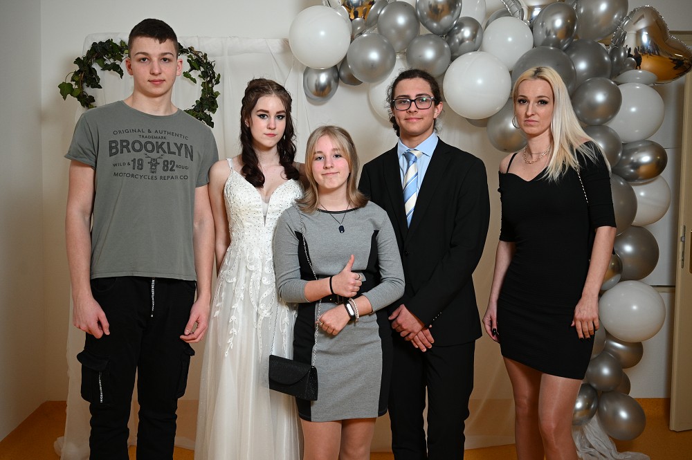 img00027.jpg
