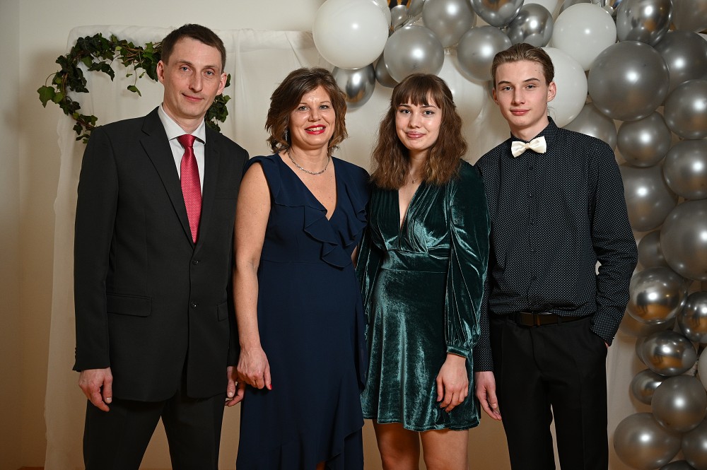 img00049.jpg